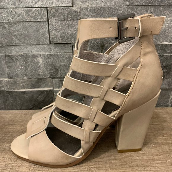 G by Guess Caged Sandals - Picture 6 of 9